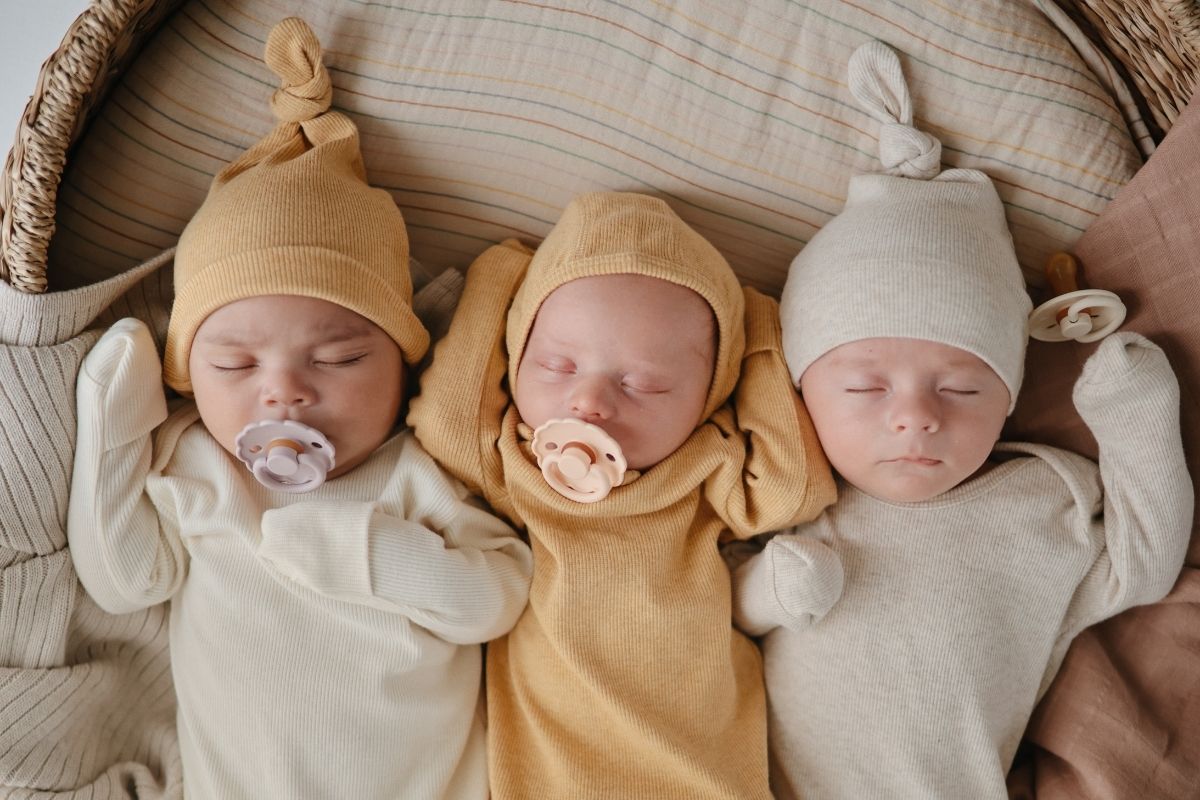 Najlepša nevtralna imena za otroke – sodobna unisex imena z lepim pomenom