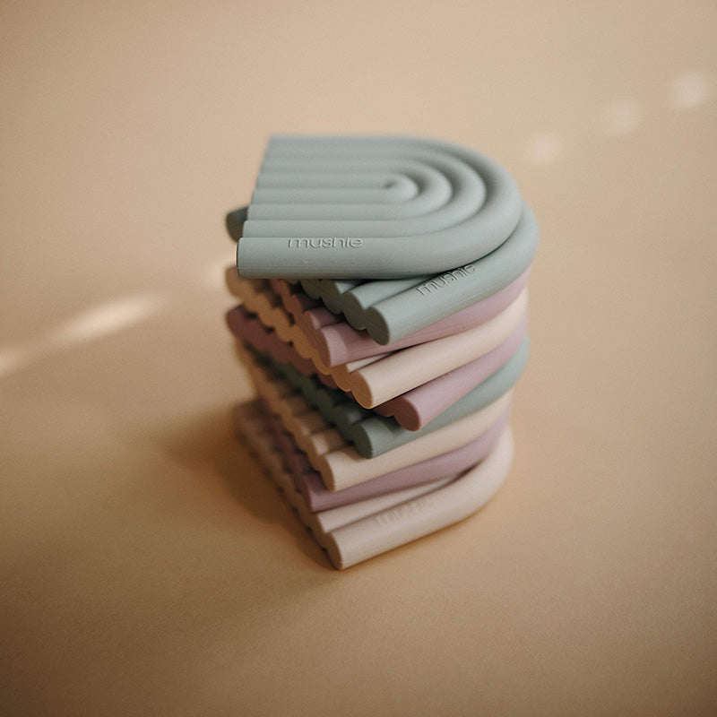 Mushie® Grizalo mavrica Cambridge Blue Mushie