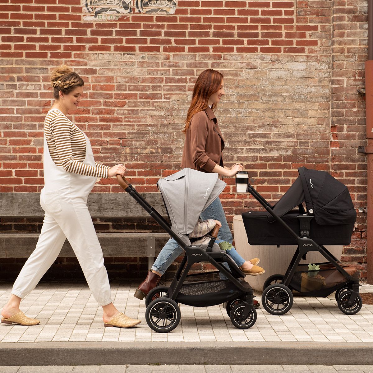 Nuna® Otroški voziček Triv™ Next Caviar Nuna
