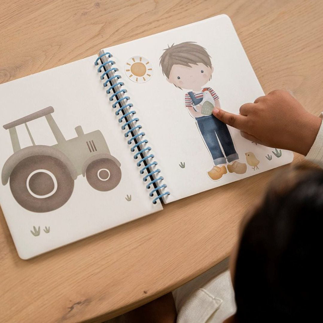 Little Dutch® Knjiga z nalepkami Jim & Friends Dress Me Up Little Dutch