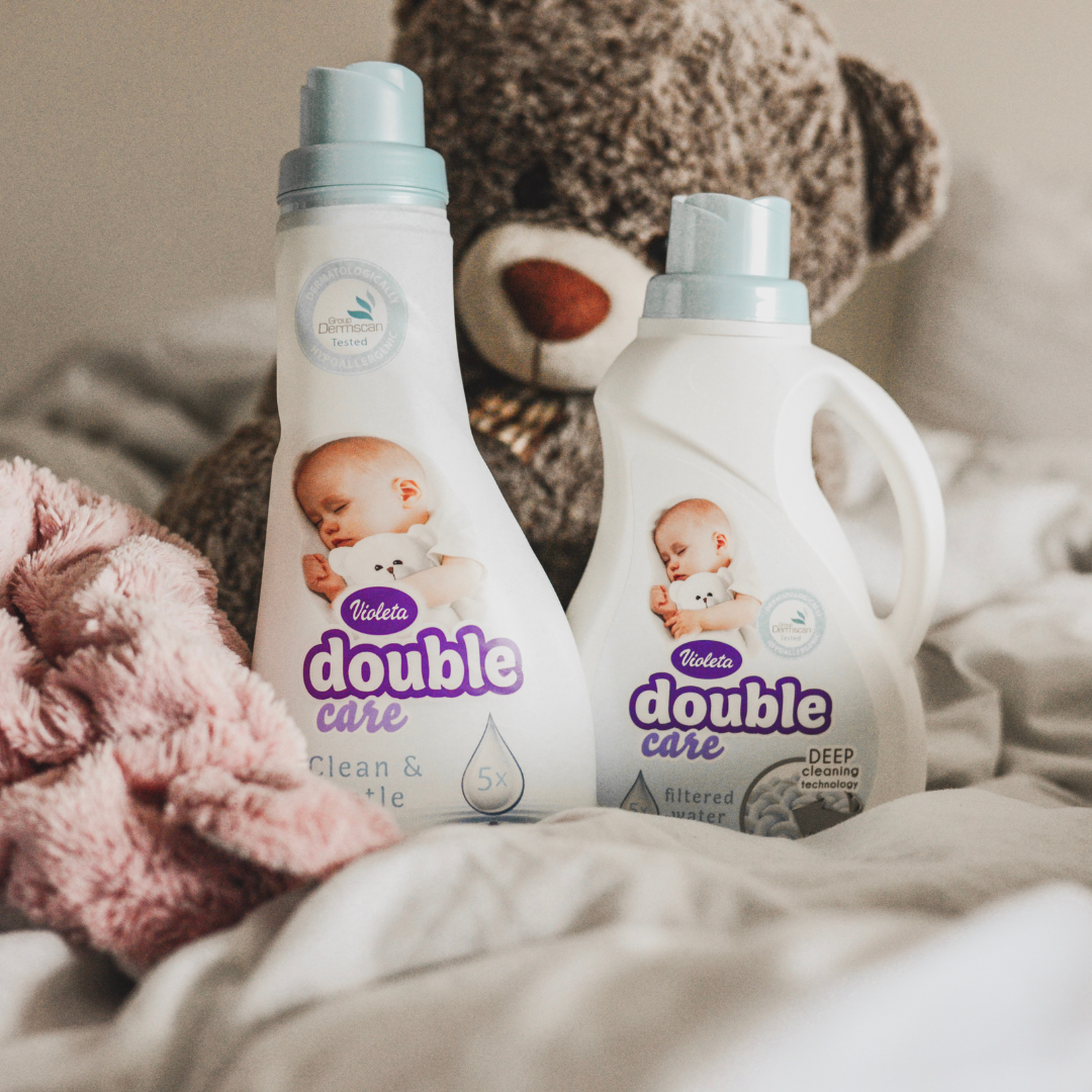 Violeta® Double Care Baby Mehčalec za perilo 900ml Violeta
