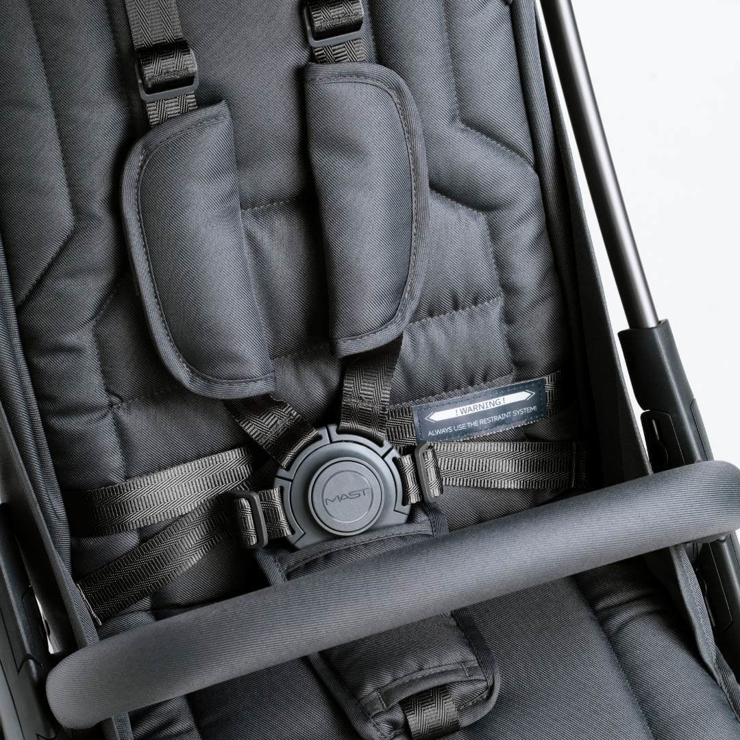 MAST® M2 Kompaktni otroški voziček Volcanic Ash Mast