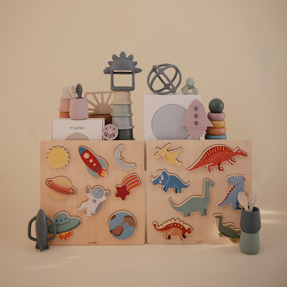 Mushie® Lesena sestavljanka Dinosaur Mushie