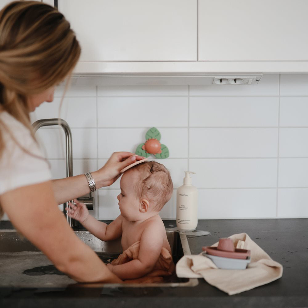 Mushie® Krpice za umivanje 5 kos Pink Flowers 30x30 Mushie