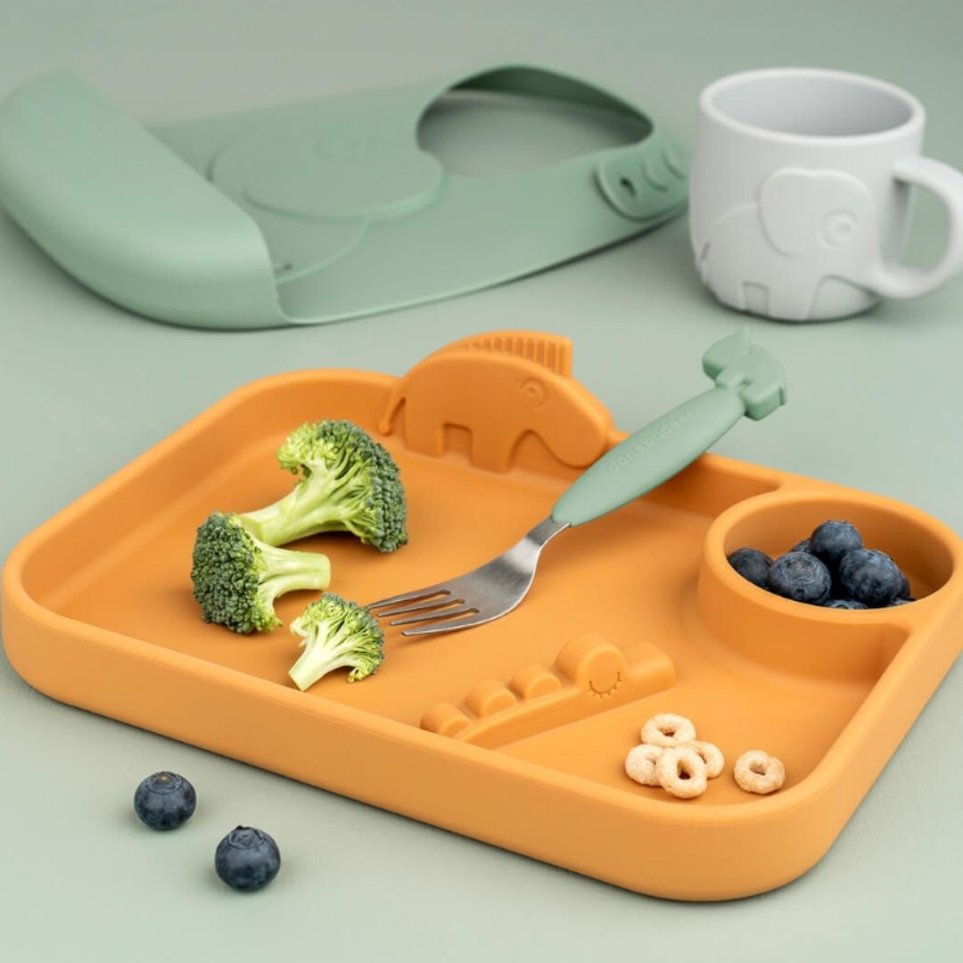 Done by Deer® Jedilni pribor Deer friends Green Done by Deer