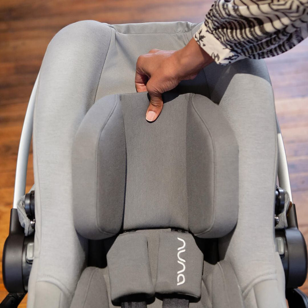 Nuna® Otroški avtosedež / lupinica Pipa™ Next i-Size 0+ (40-83 cm) Thunder Nuna