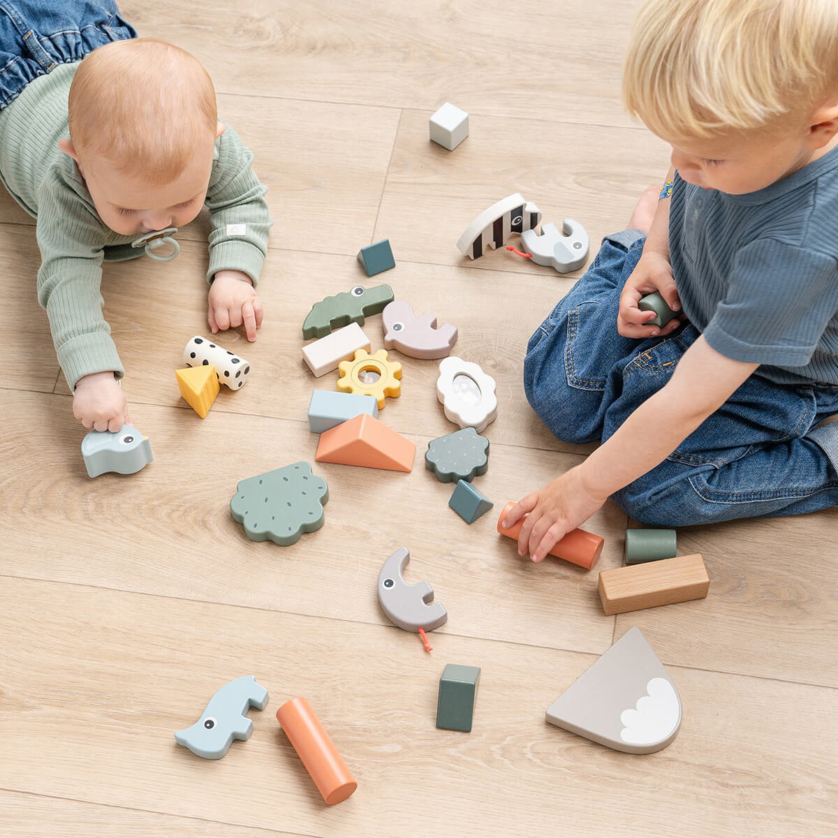 Done by Deer® Lesene kocke Deer Friends 34 kosov Done by Deer