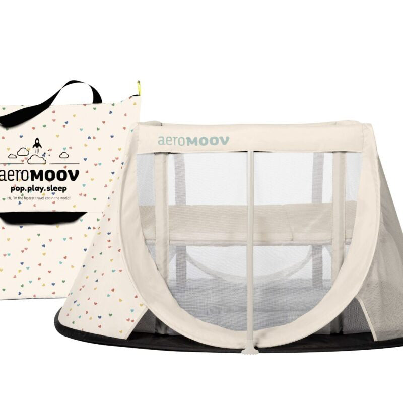 AeroMoov® Prenosna posteljica Confetti Hearts AeroMoov