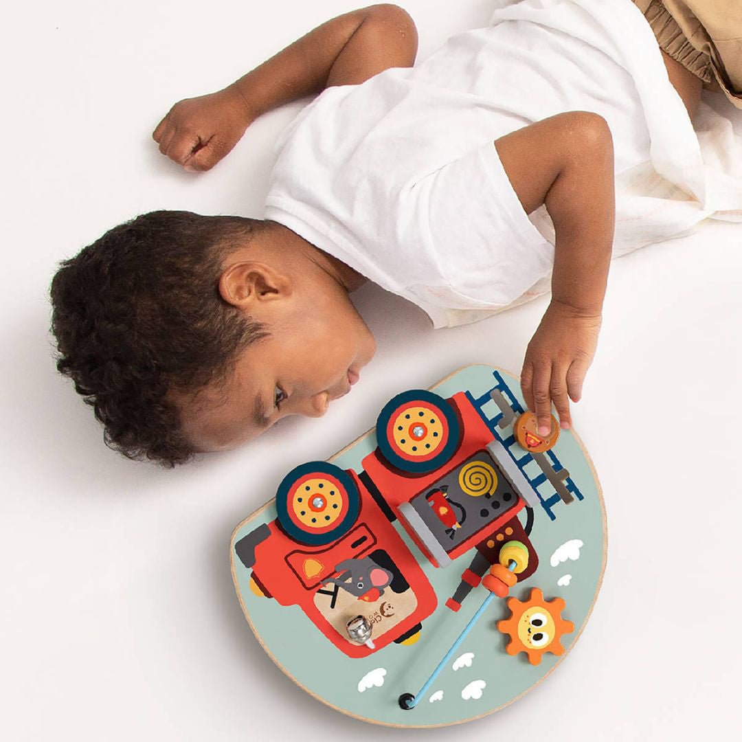 Classic World® Lesena aktivnostna tabla Gasilski avto Classic World