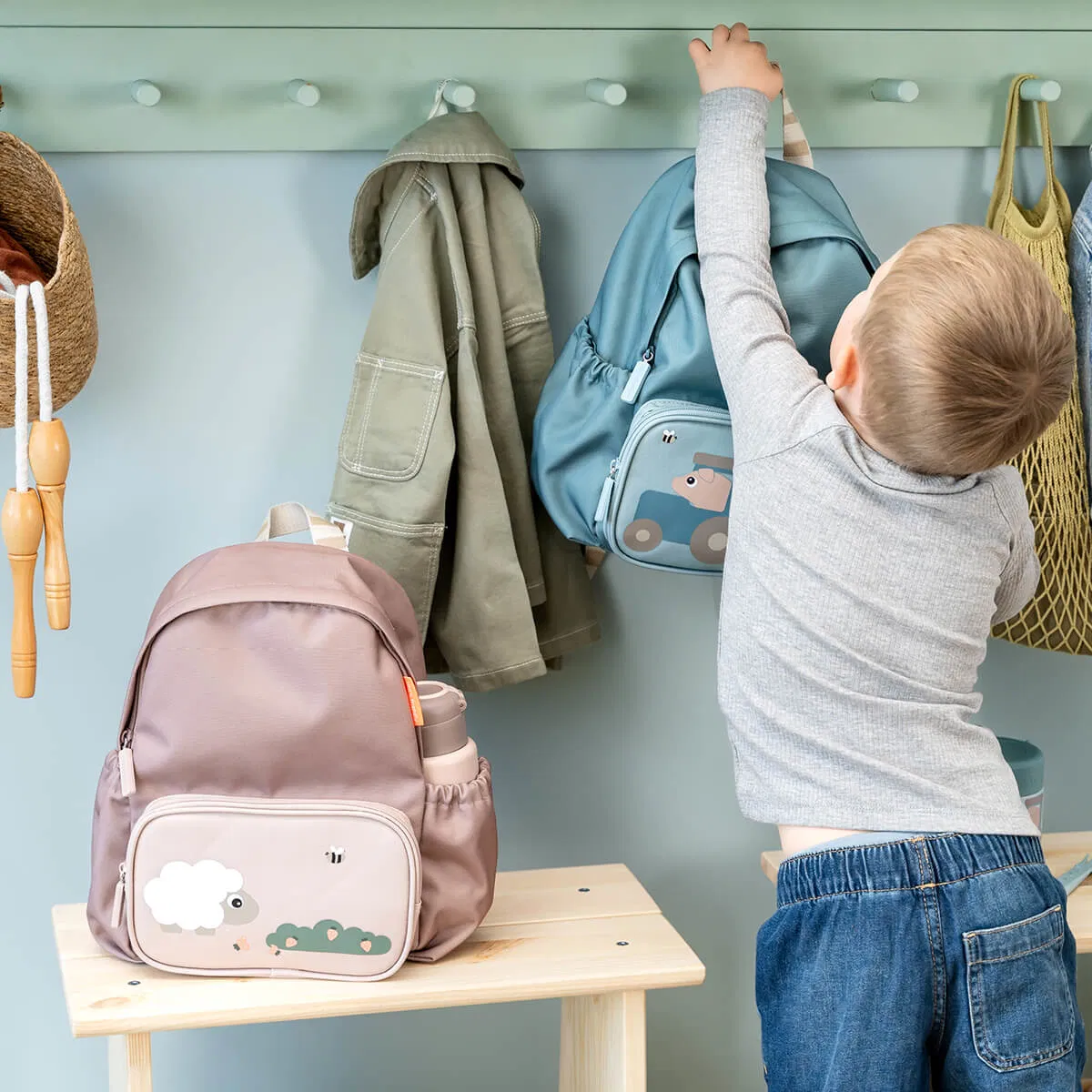 Done by Deer® Otroški nahrbtnik Tiny Farm 7,5l Done by Deer