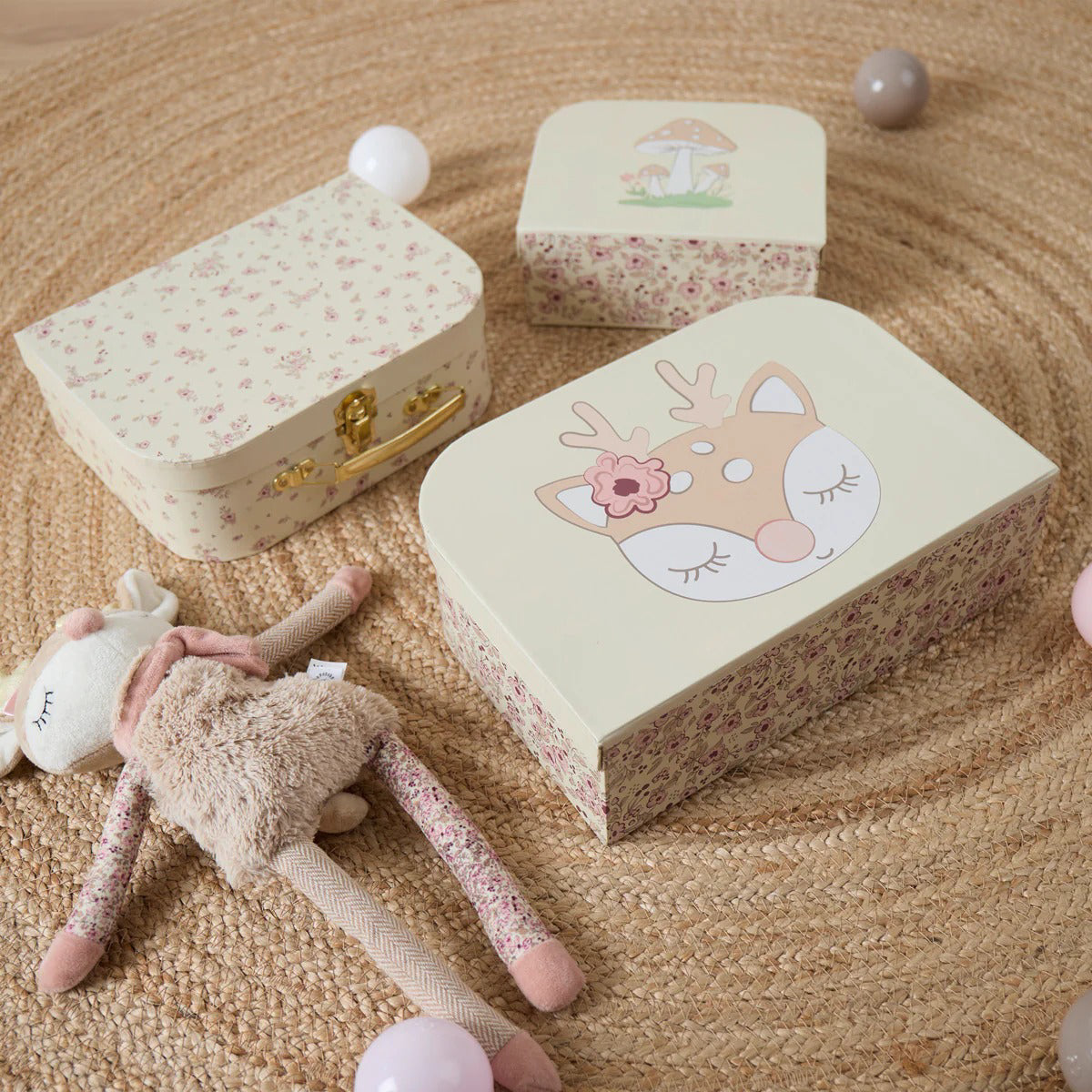 Bieco® Kovček Ella vintage flowers 3 kos Bieco