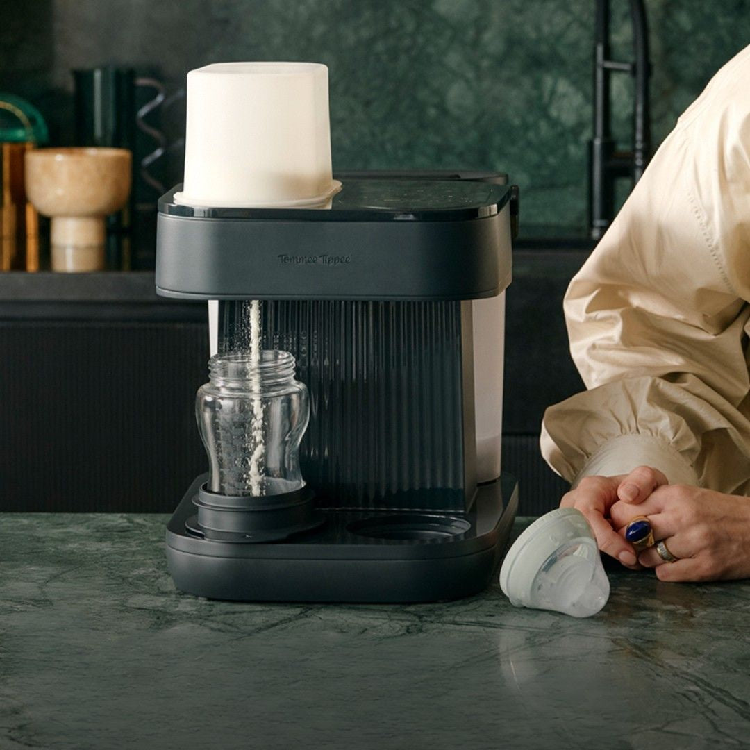 Odkrijte napravo, ki pripravi stekleničko v 2 minutah – Tommee Tippee Perfect Prep® Pro - Evitas