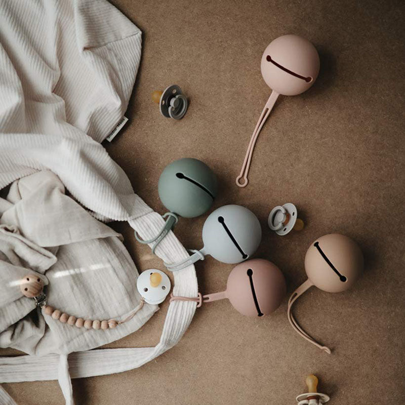 Mushie® Torbica za dudo Blush Mushie