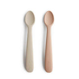 Mushie® Cuillère en silicone Blush/Shifting Sand (2 pièces)