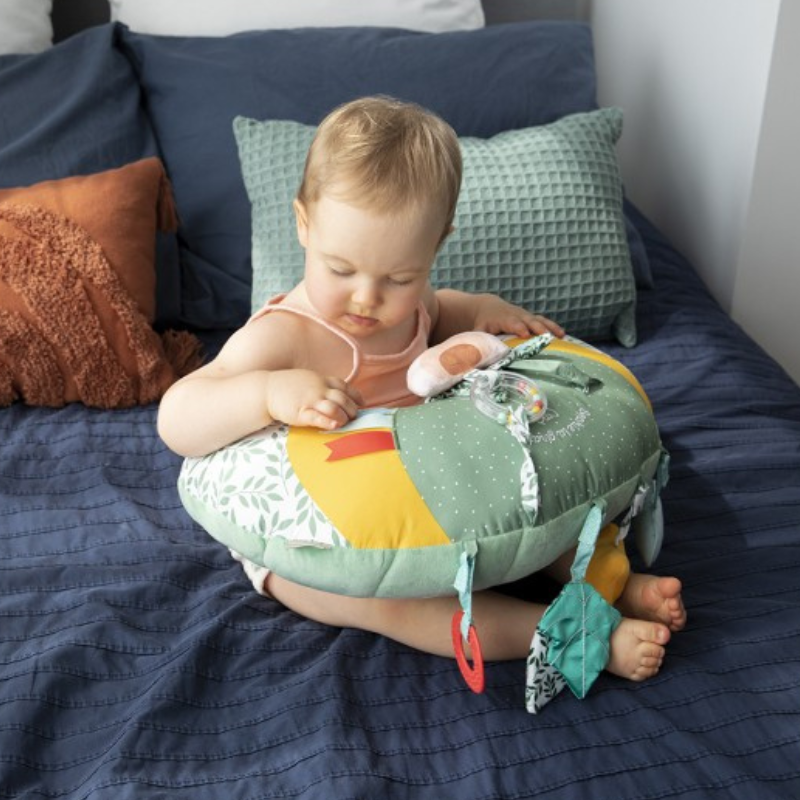 Vulli® Aktivnostni vzglavnik 2v1 Vulli Sophie la Girafe