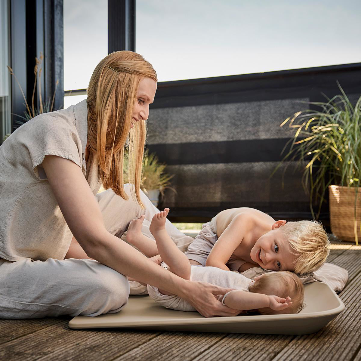 Leander® Previjalna podloga Matty MINI Cappuccino Leander