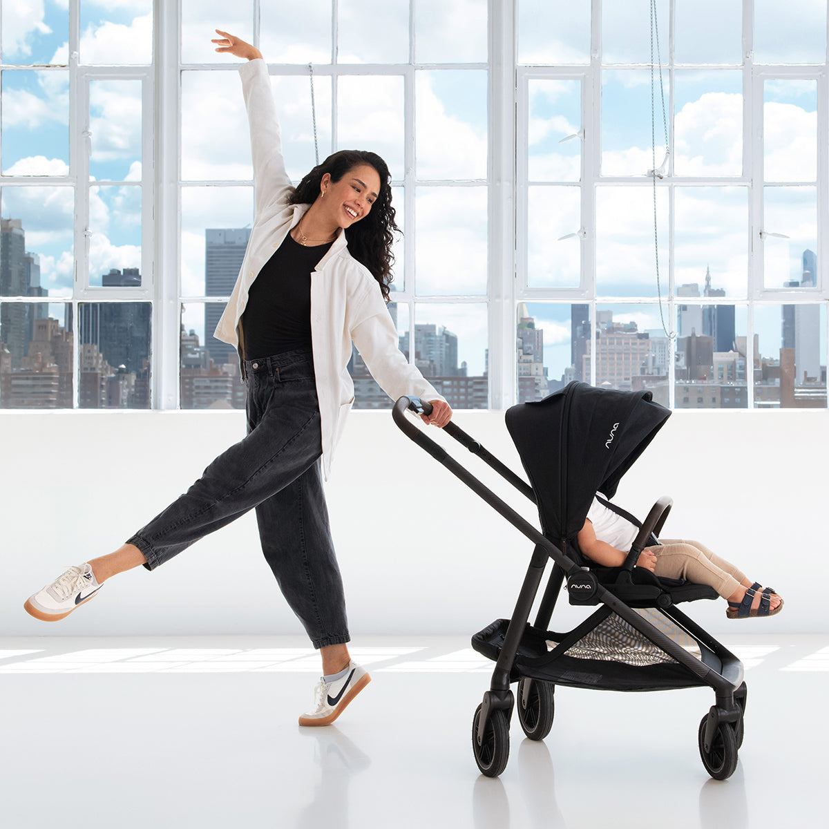 Nuna® Otroški voziček Swiv™ Thunder Nuna