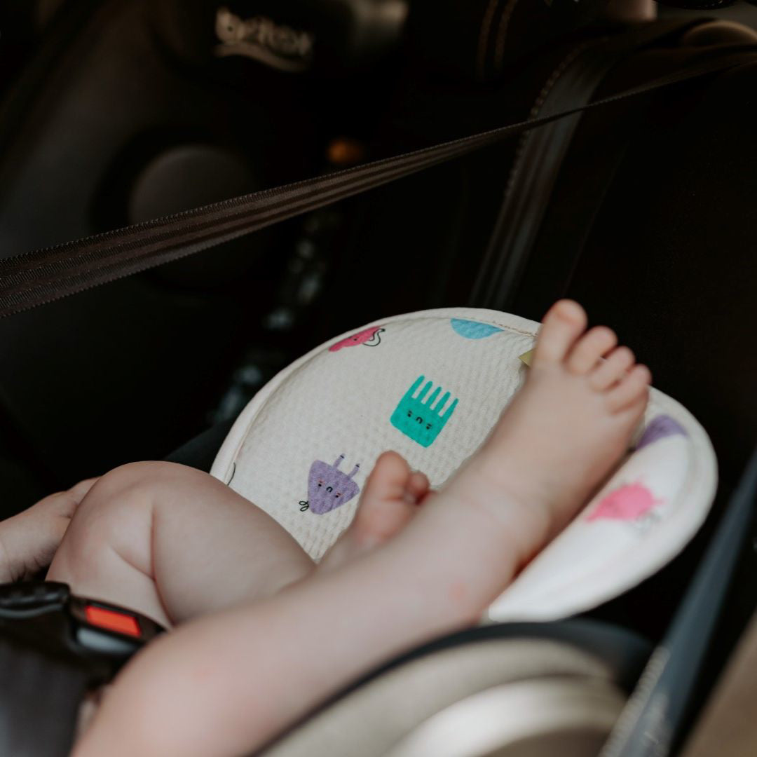 AeroMoov® Zračna podloga za avtosedež Skupina 1 (0-18 kg) Funny Shapes AeroMoov