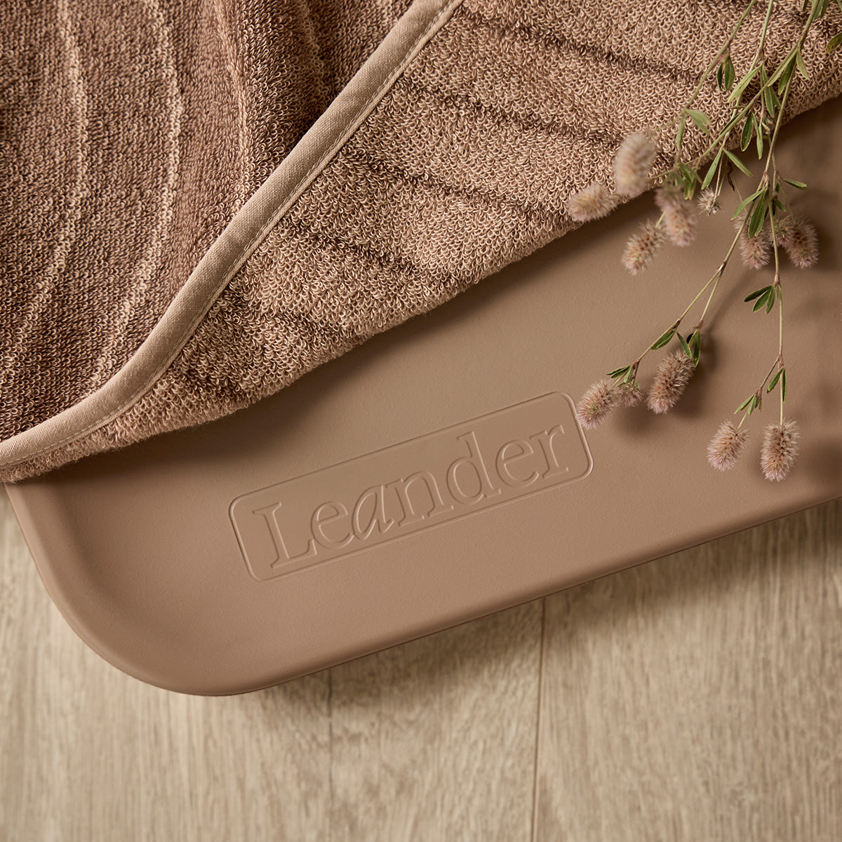 Leander® Previjalna podloga Matty Clay Leander