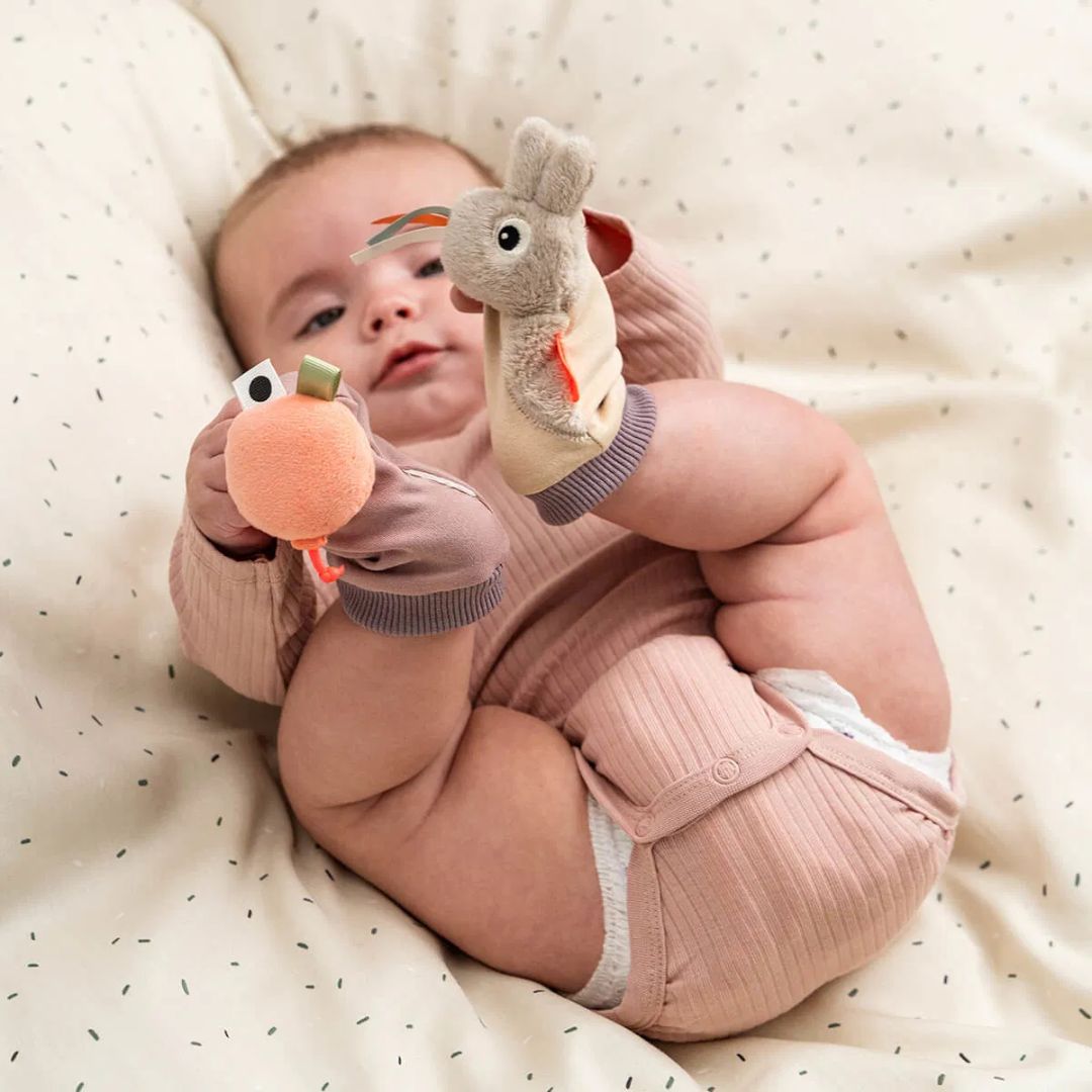 Done by Deer® Nogavičke z ropotuljico Celebration Sand Done by Deer