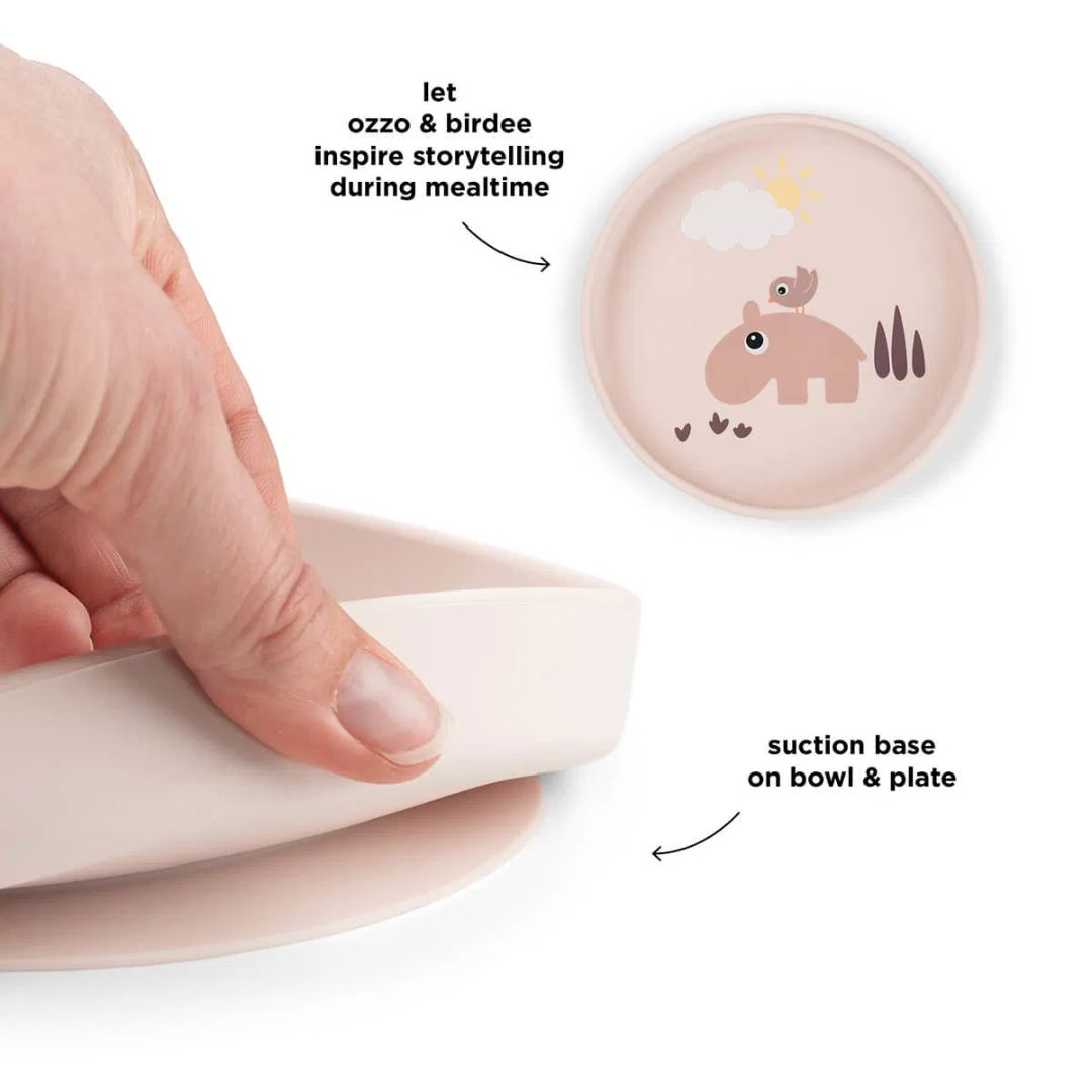 Done by Deer® Otroški krožnik Stick&Stay Playground Powder Done by Deer