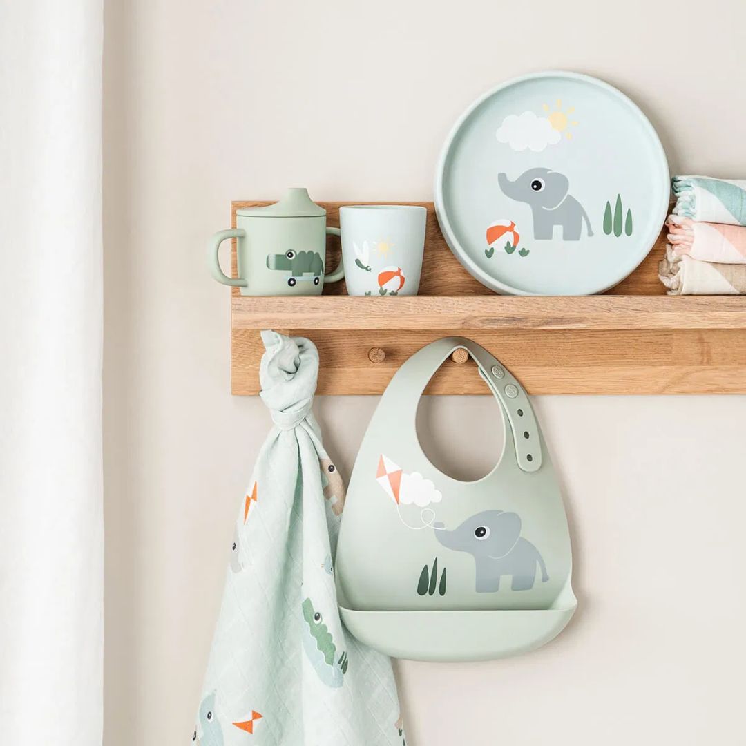 Done by Deer® Silikonski slinček Playground Green Done by Deer