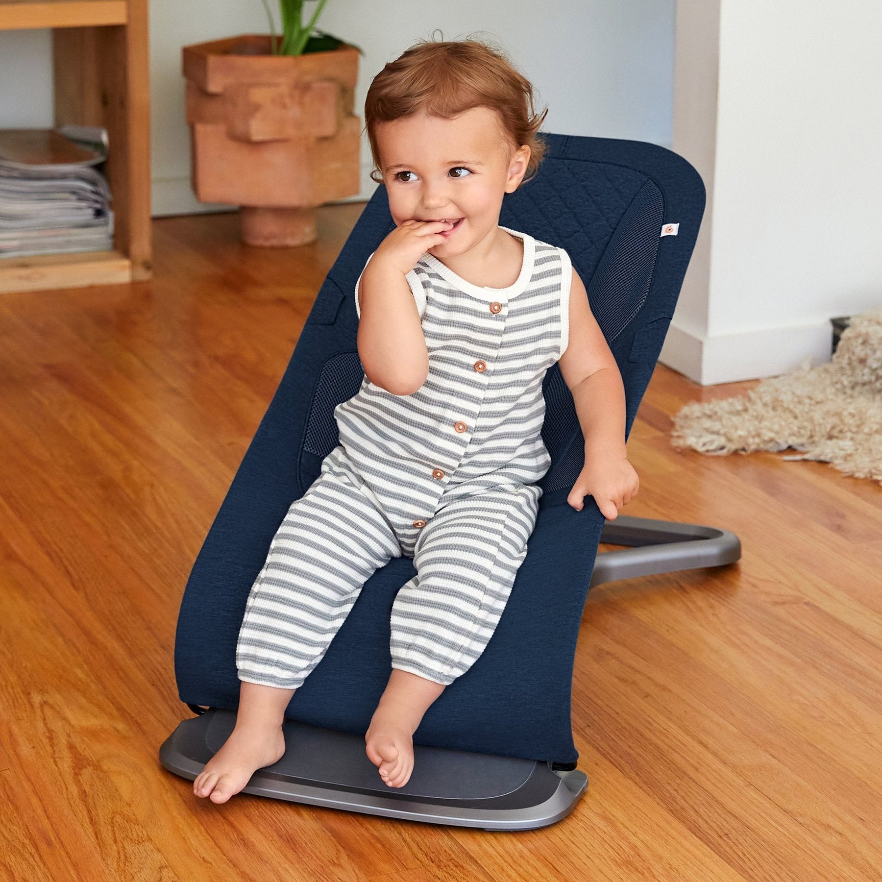 Ergobaby® Evolve ležaljka 3u1 Midnight Blue 