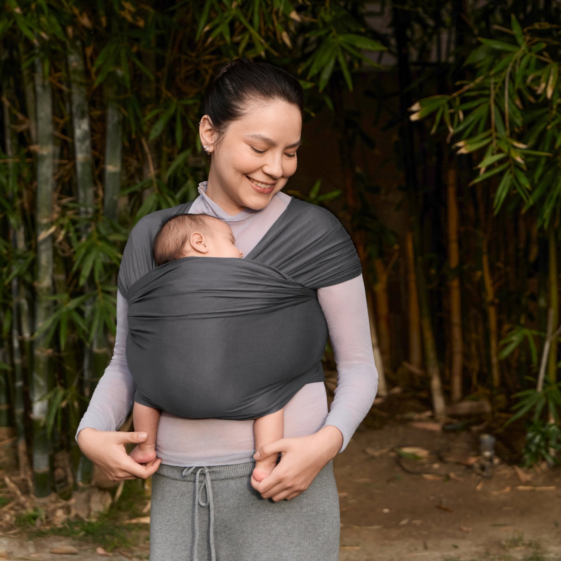 Ergobaby® Fascia porta bebè Aura Wrap Sustainable Knit Soft Black