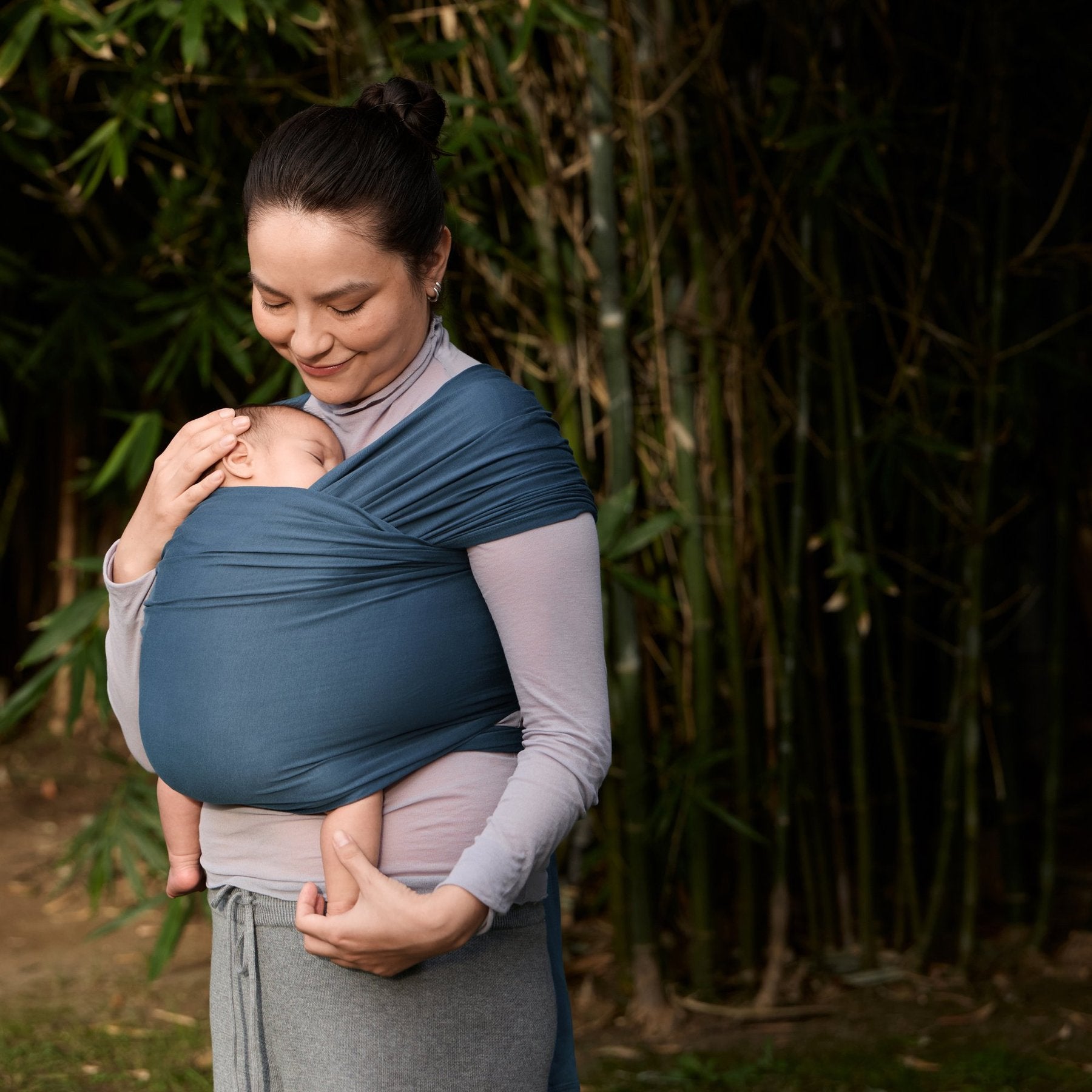 Ergobaby® Nosilka Aura Wrap Sustainable Knit Twilight Navy