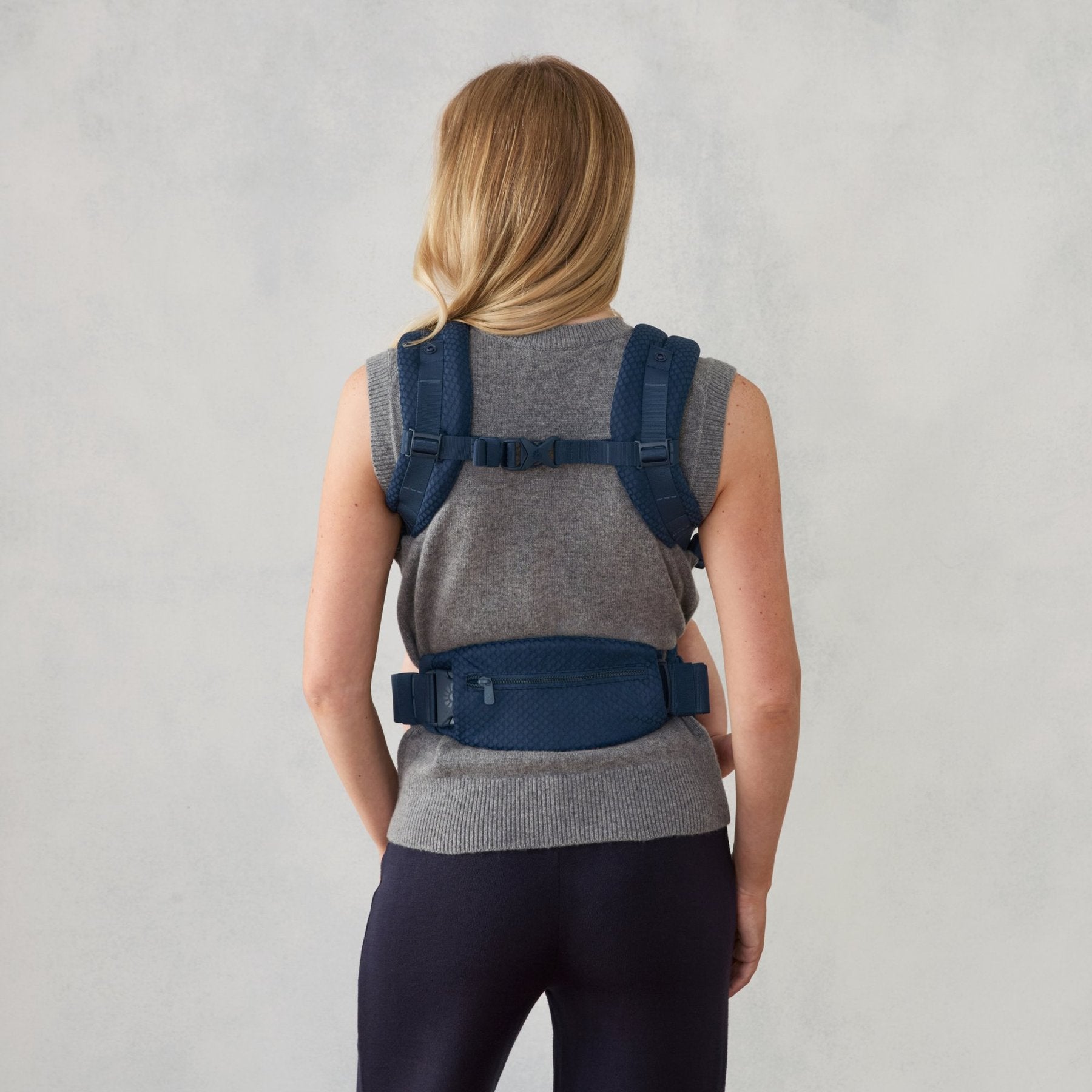 Ergobaby® Nosilka Omni Deluxe Mesh Midnight Blue