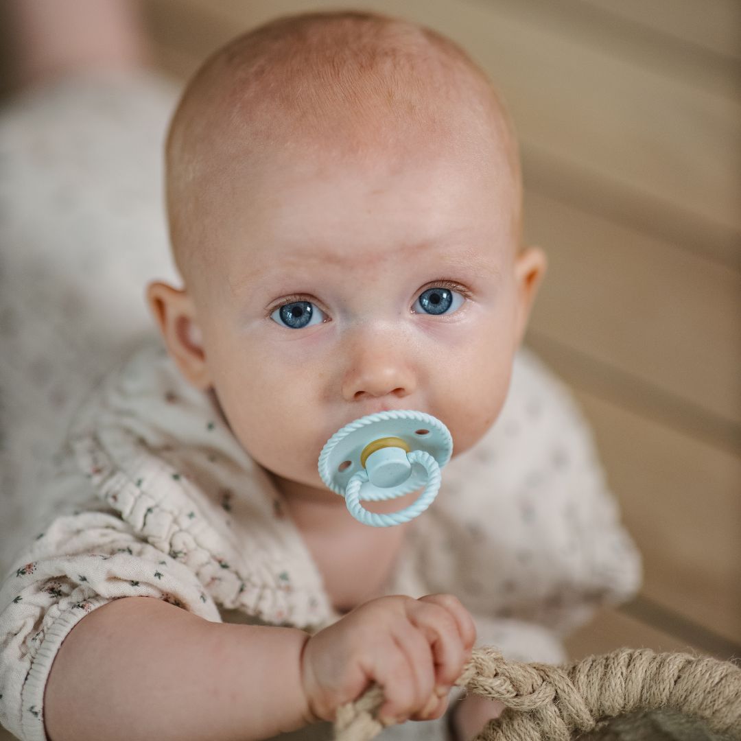 Frigg® Rubber pacifier Mini Mocha Vanilla Cream/Iced Mocha