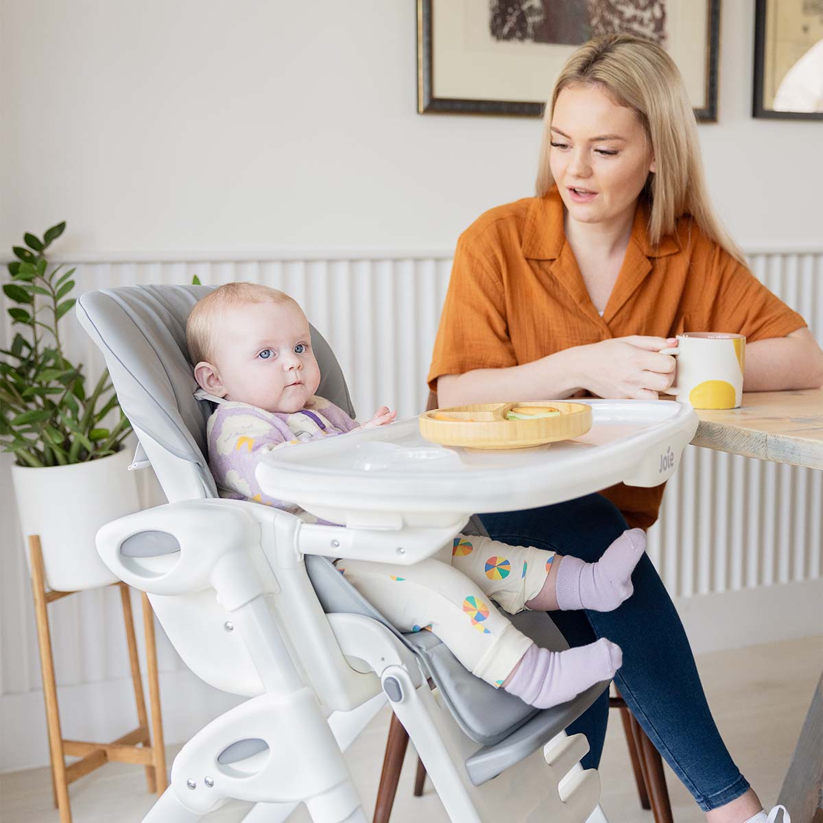 Joie® Stolček za prehranjevanje Mimzy™ Recline Strata Dune Wood – slika 11