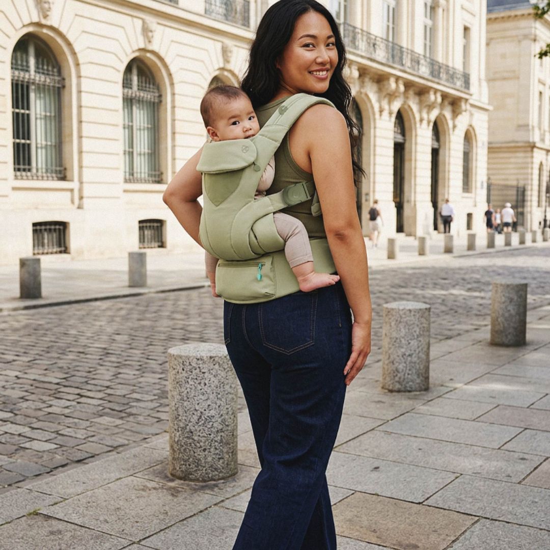 Koala BabyCare® Cuddle Carry Light Green