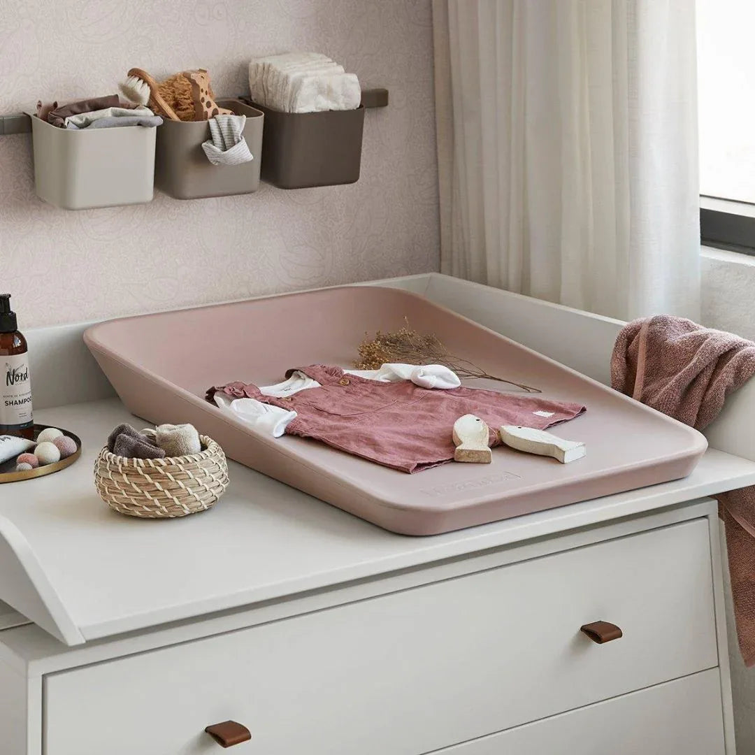 Leander® Previjalna podloga Matty™ Wood Rose Leander