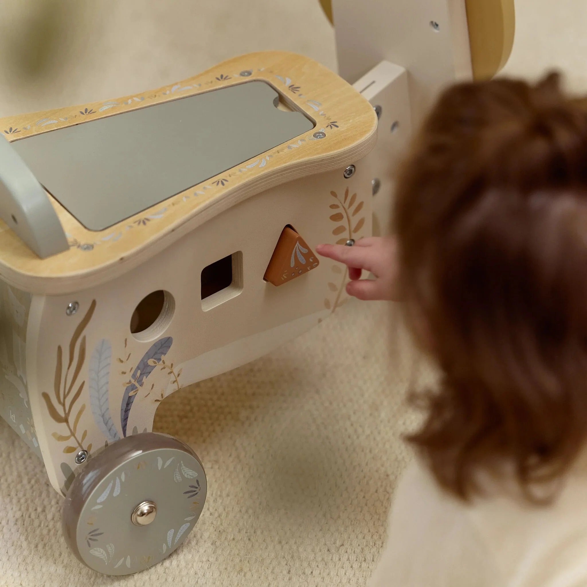 Little Dutch® Activity Walker Lion Safari Friends