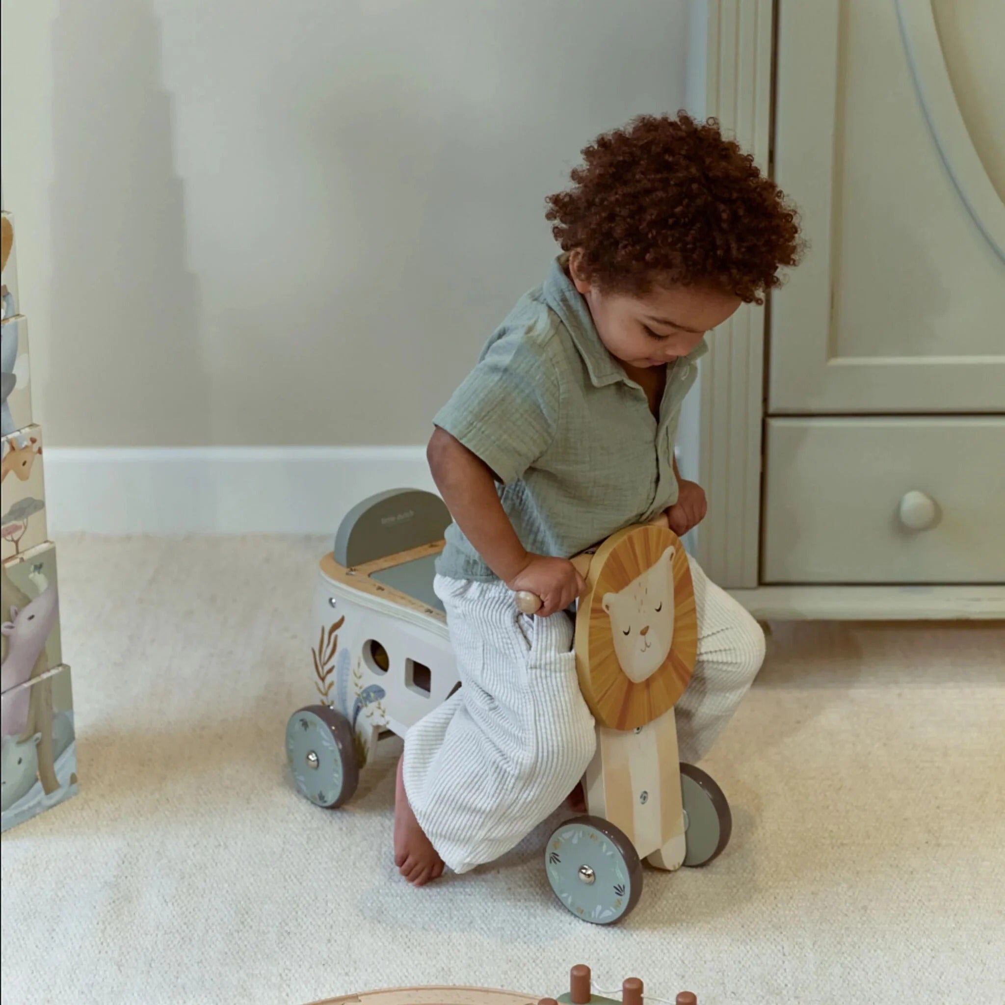 Little Dutch® Activity Walker Lion Safari Friends