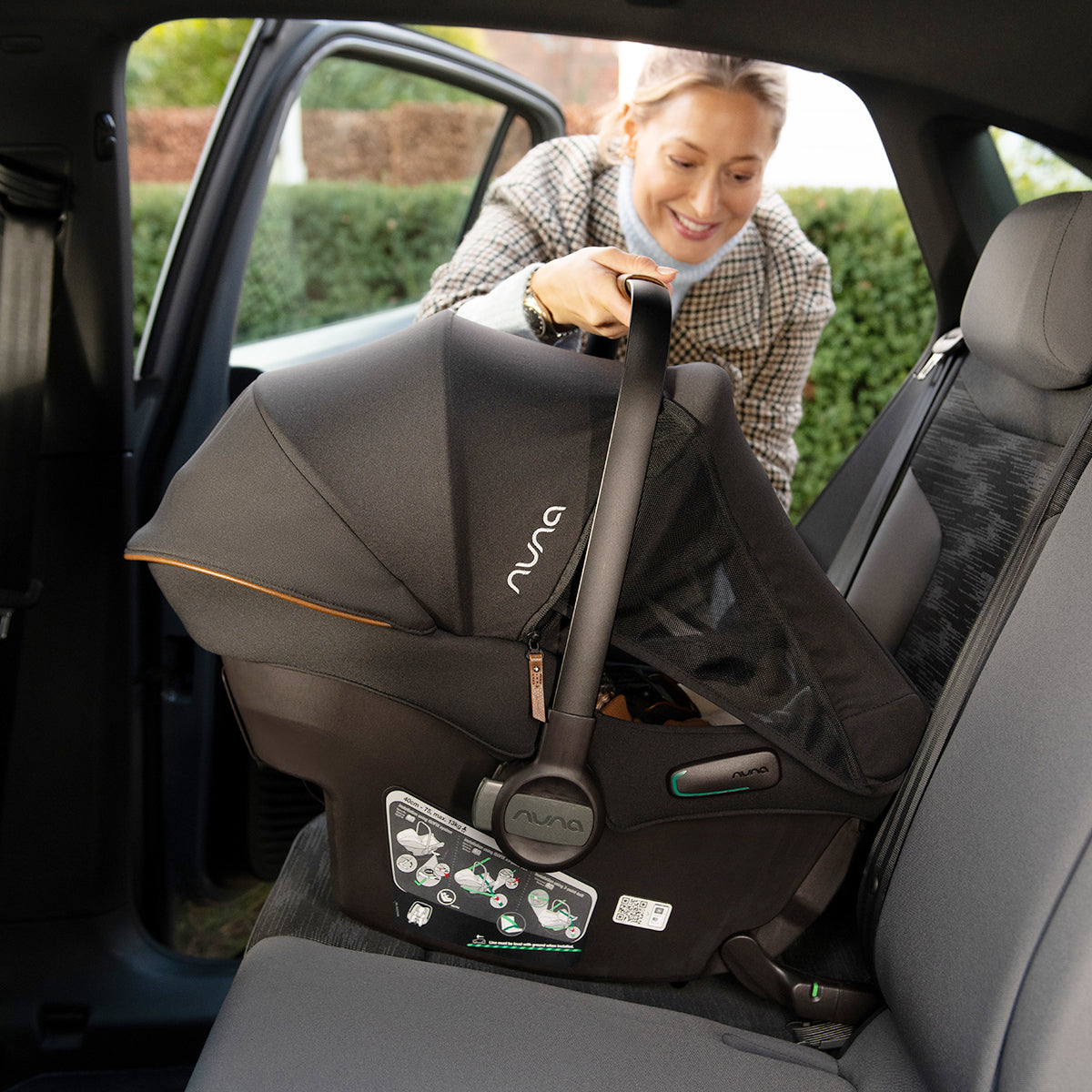 Nuna® Otroški voziček 3v1 Triv™ Next + Lytl™ + Pipa™ Urbn Chateau Nuna