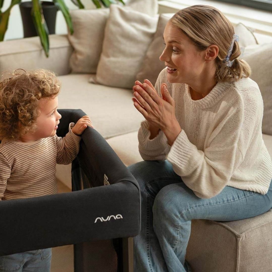 Nuna® Prenosna posteljica Paal™ Granite Nuna