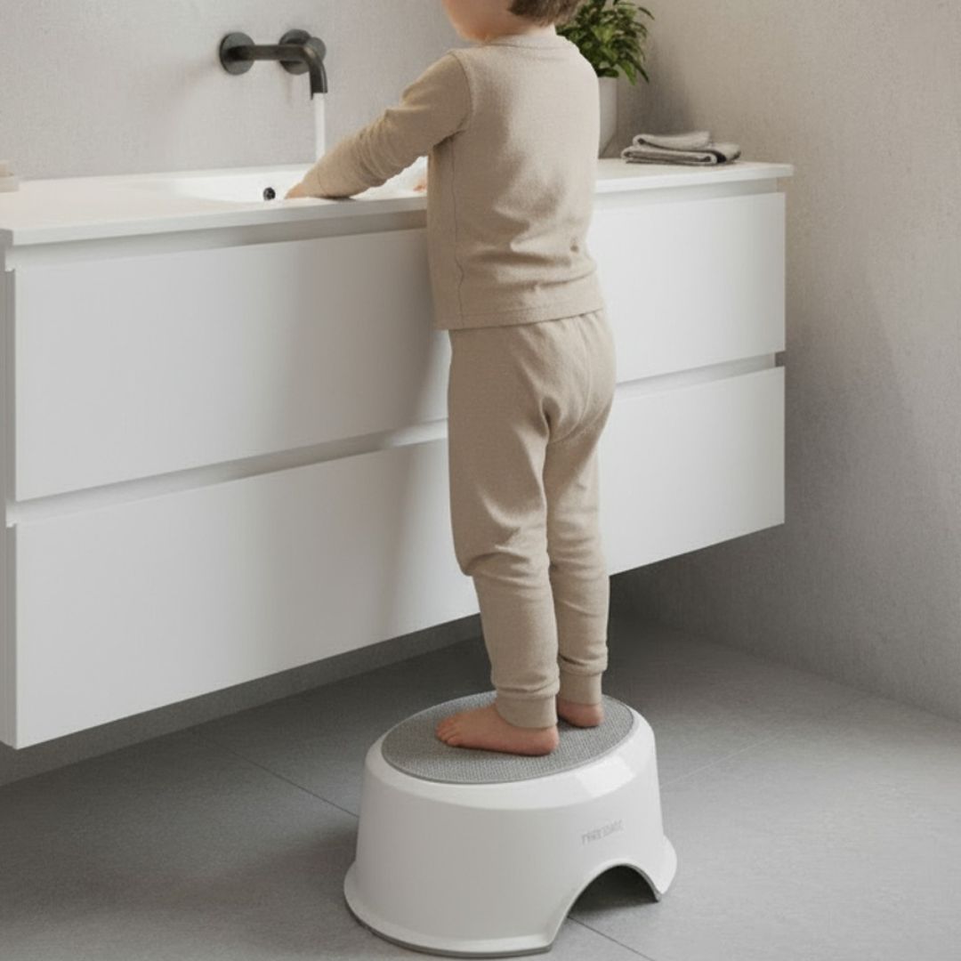 Twistshake® Stolček Pastel Grey